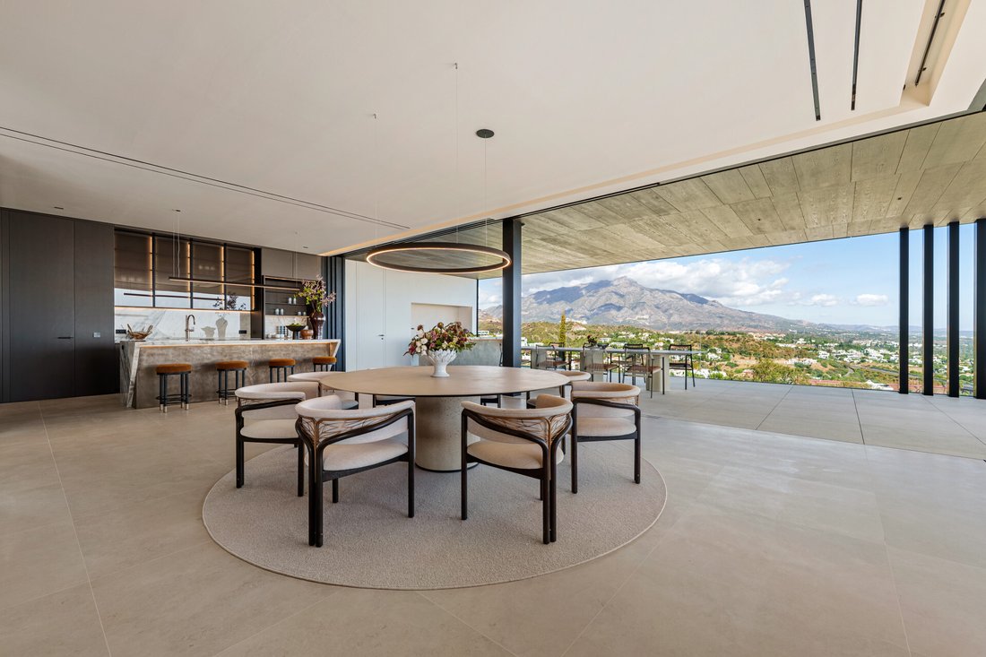 Villa in La Quinta, Benahavis, Andalusia 5 - 17025557