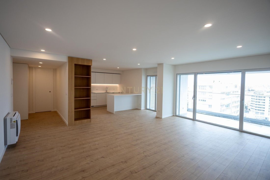 Apartment in Areeiro, Lisbon, Portugal 5 - 17023338