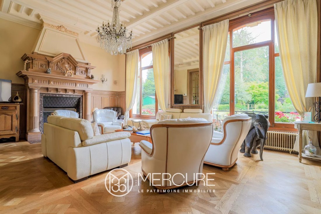Estate in Jardins des Grottes, Cambrai, France 4 - 14863374