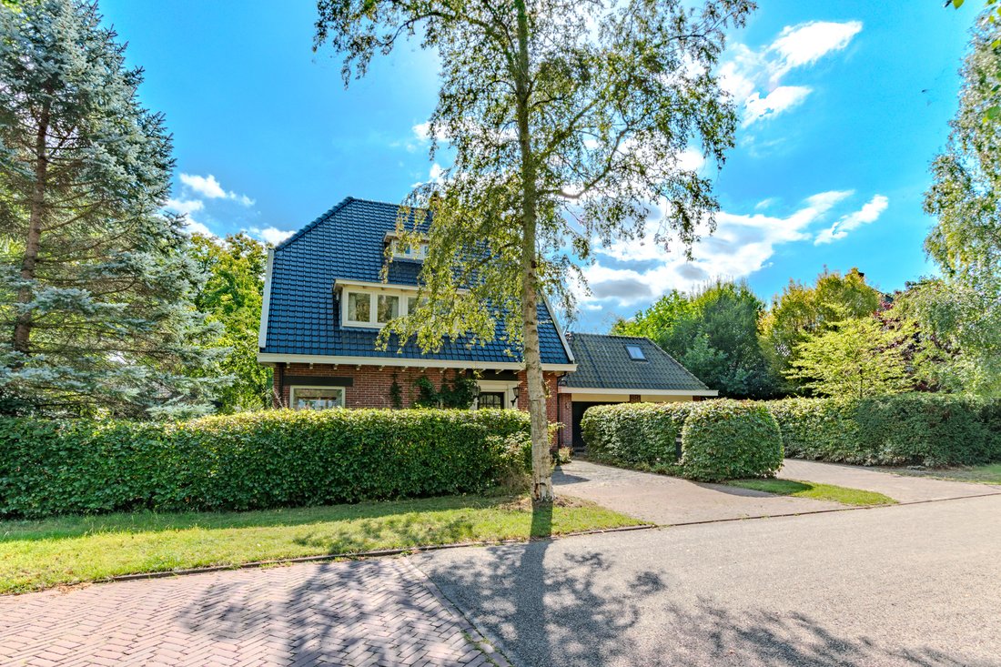 Villa in Bergen, North Holland, Netherlands 3 - 17025823