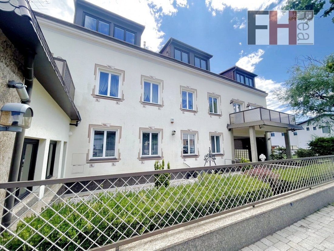 Bad Vöslau, Lower Austria, Austria 1 - 17032044