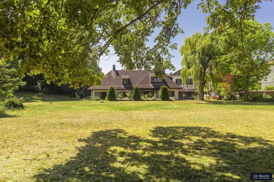 Villen Traum Leben Im Herzen Von Perchtoldsdorf Grundstück Mit Uneinsichtiger Villa Im Zent