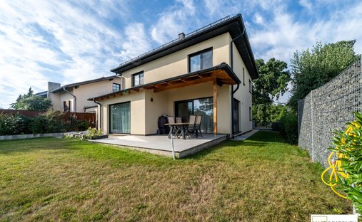 House in Schönkirchen-Reyersdorf, Lower Austria, Austria 1