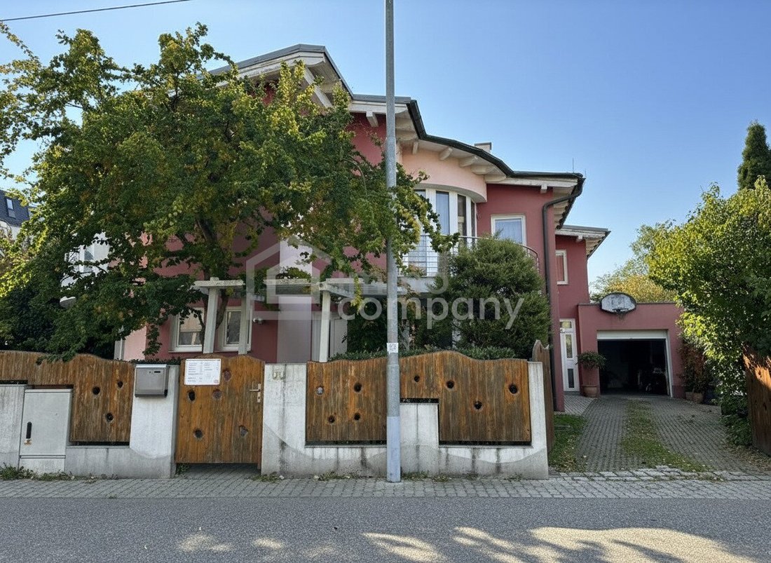 House in Vienna, Wien, Austria 1 - 17032100
