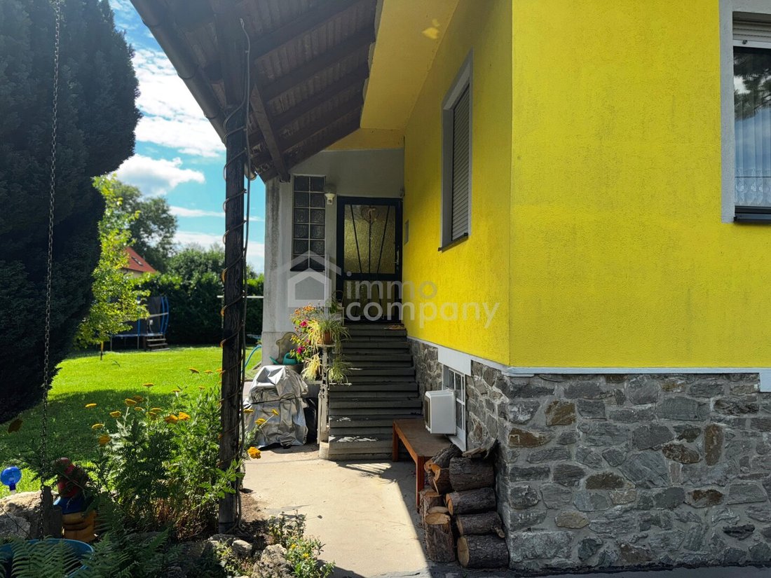 House in Vienna, Wien, Austria 3 - 17030921