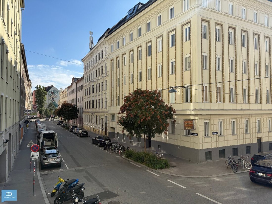 Helle Familienwohnung Mit Feiner Farbwelt Und Fitnessraum Im Haus