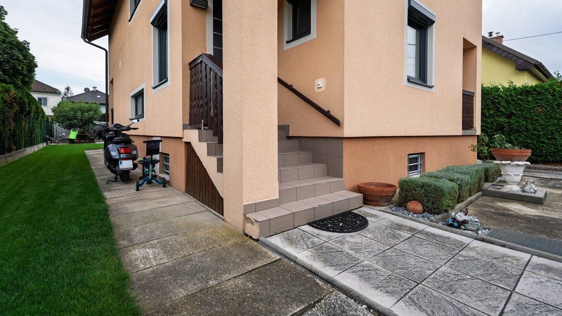 House in Vienna, Wien, Austria 3 - 17032153