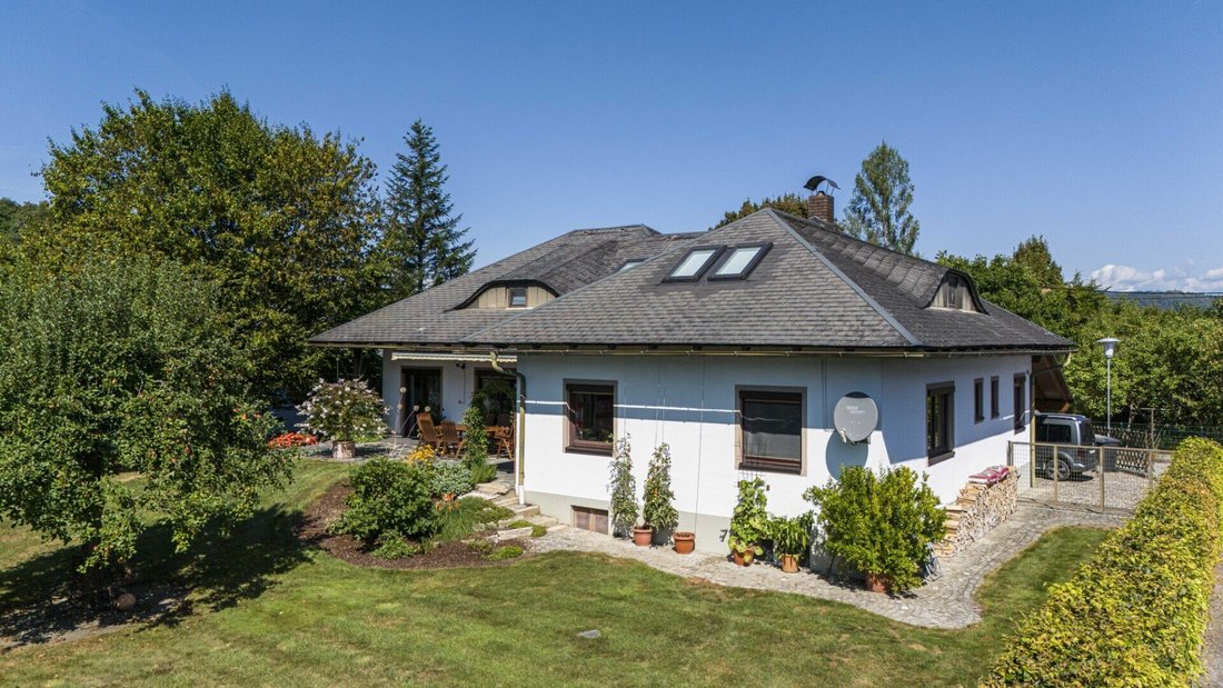 Schöner, Gepflegter 270m² Bungalow Mit 2 Wohnungen Und 1.318m² Grund In Viktring In Ruhiger Sonniger