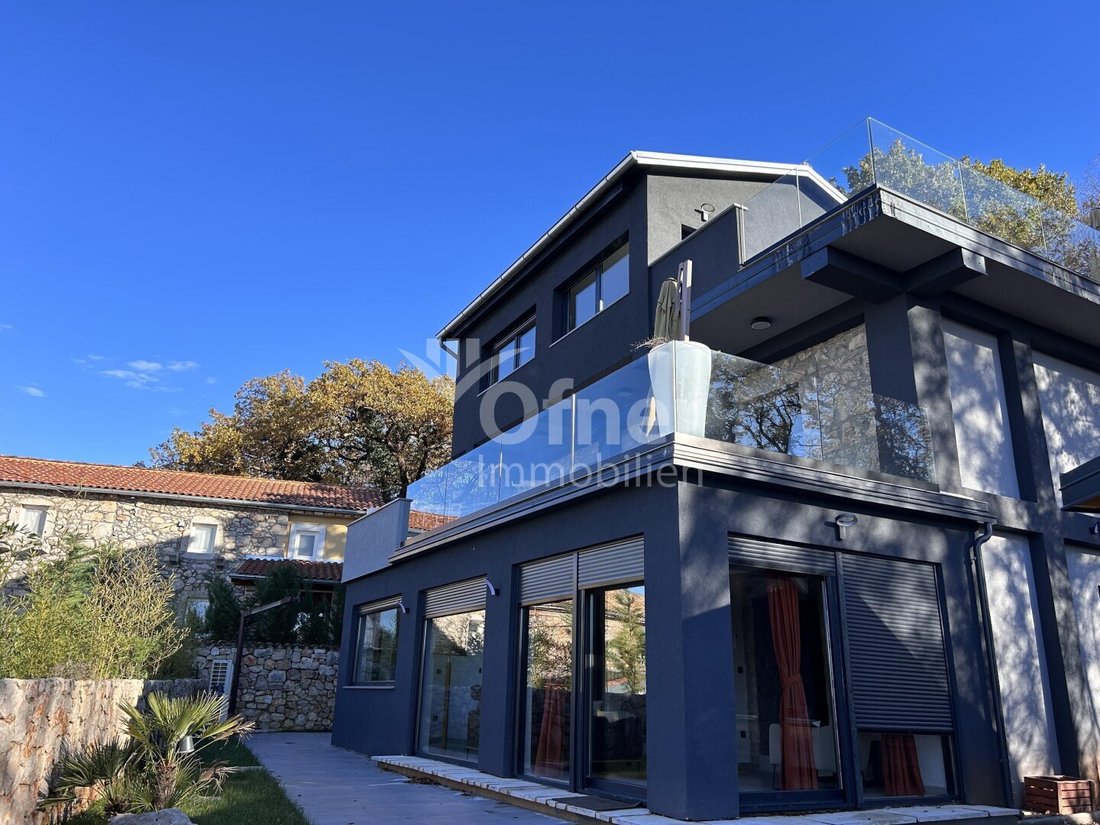 House in Dobrinj, Primorje-Gorski Kotar County, Croatia 2 - 17028603