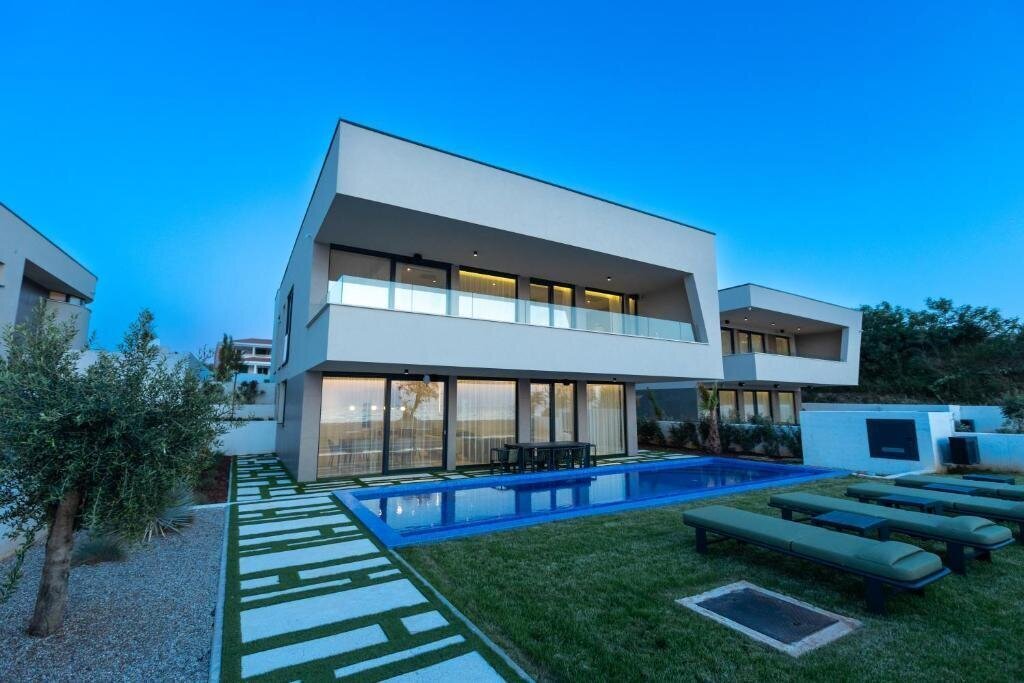 Villa in Zaton, Zadar County, Croatia 4 - 16450712