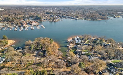 Land in Cornelius, North Carolina, United States 1