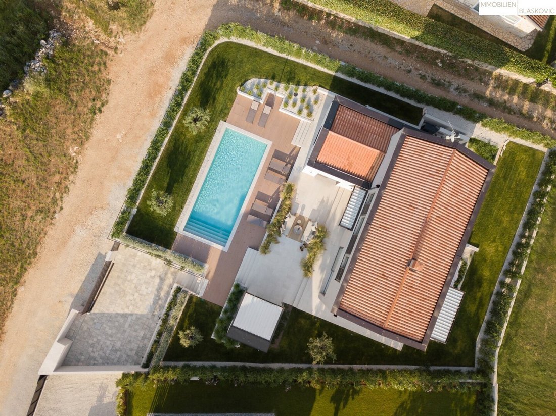 Villa in Klostar, Istria County, Croatia 1 - 16426129