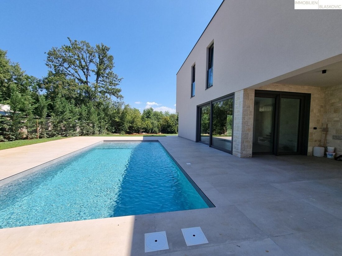 Villa in Porec, Istria County, Croatia 3 - 16424988