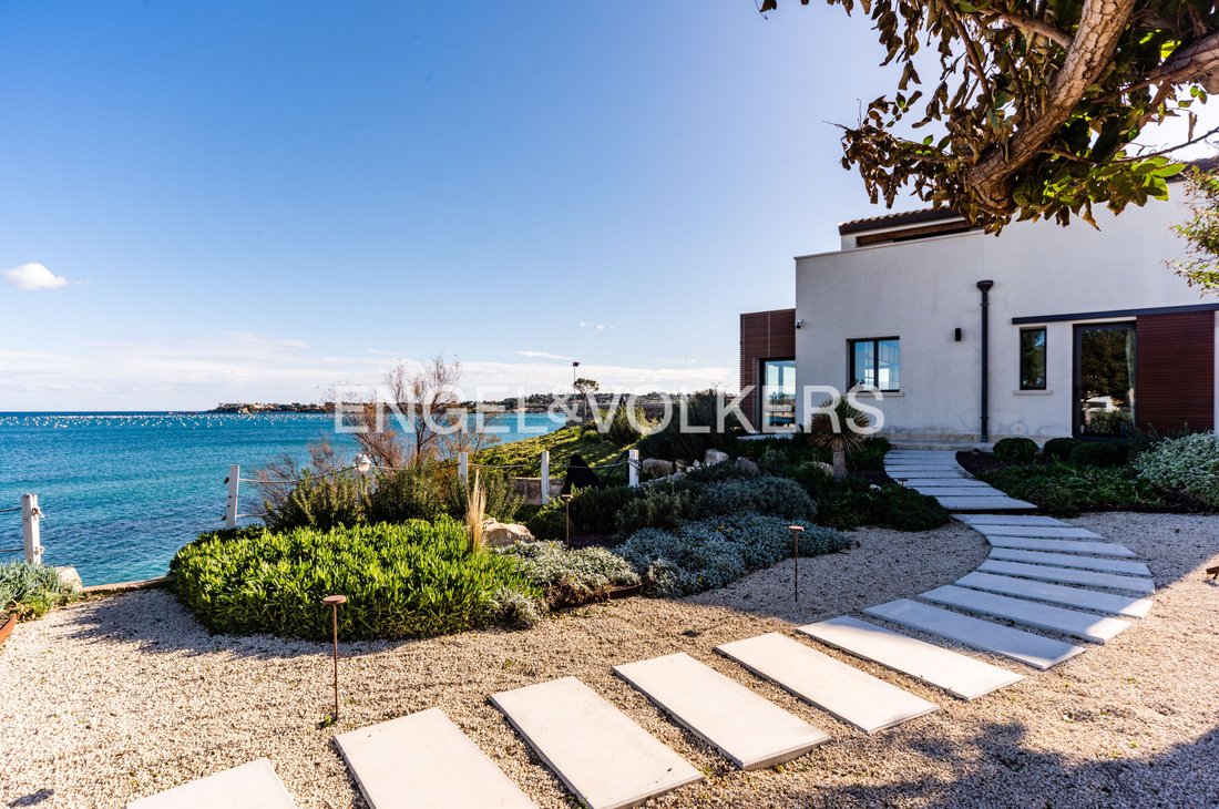 Villa in Fontane Bianche, Sicily, Italy 1 - 17037695