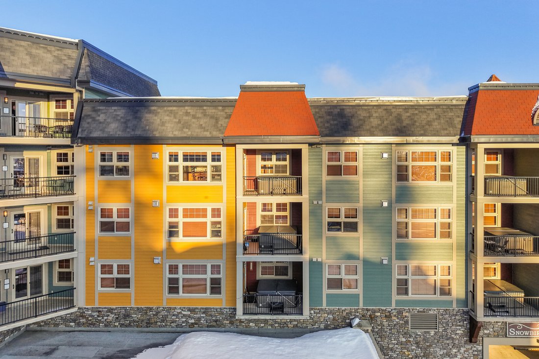 Condo in Silver Star, British Columbia, Canada 1 - 17034342