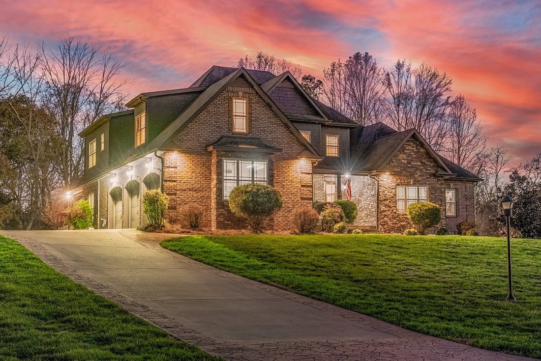 House in Adams, Tennessee, United States 2 - 17038736