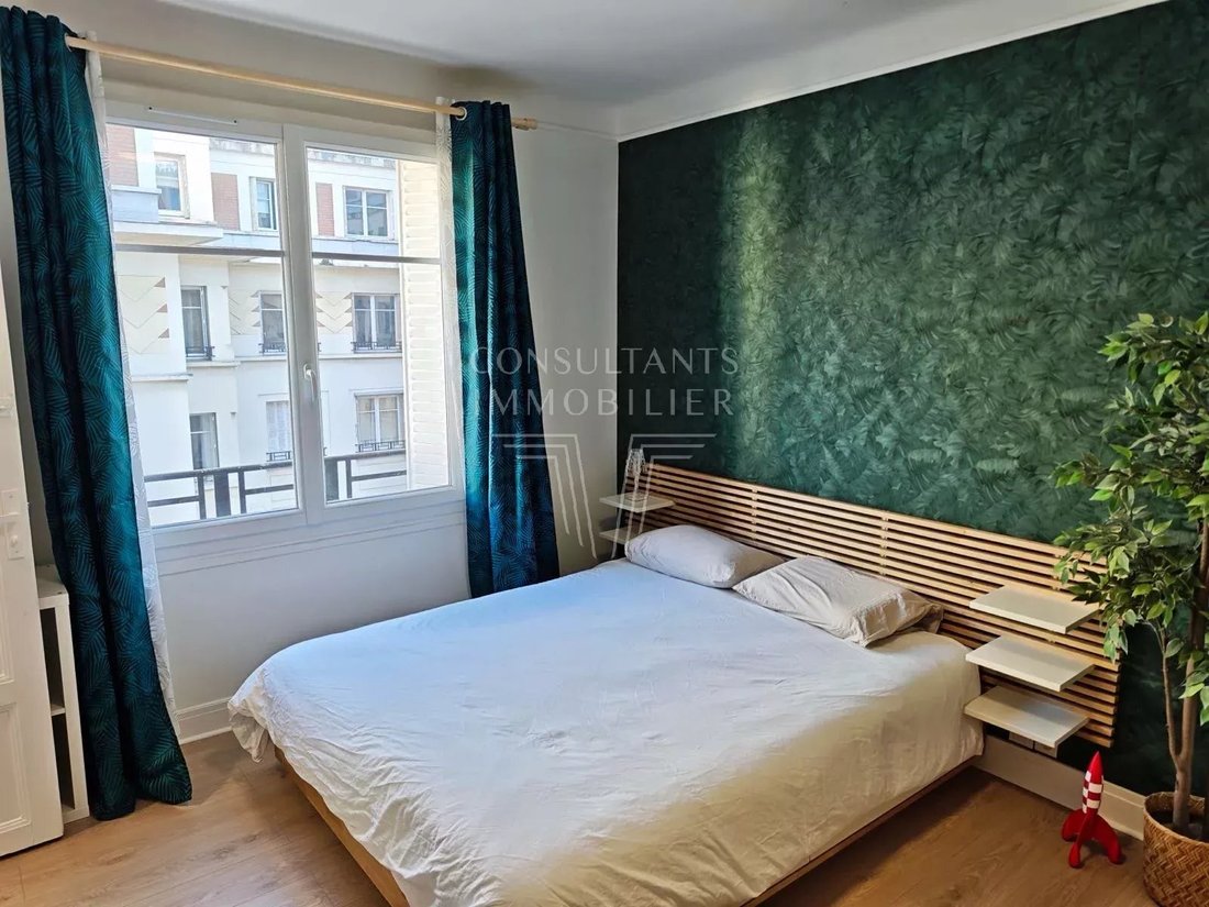 Apartment in Gros Caillou, Paris 7e Arrondissement, Paris 5 - 17039587