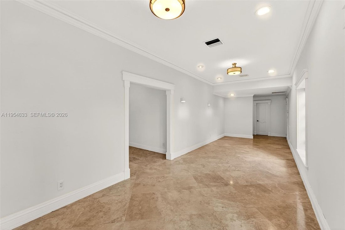 House in Miami, Florida, United States 5 - 17038828