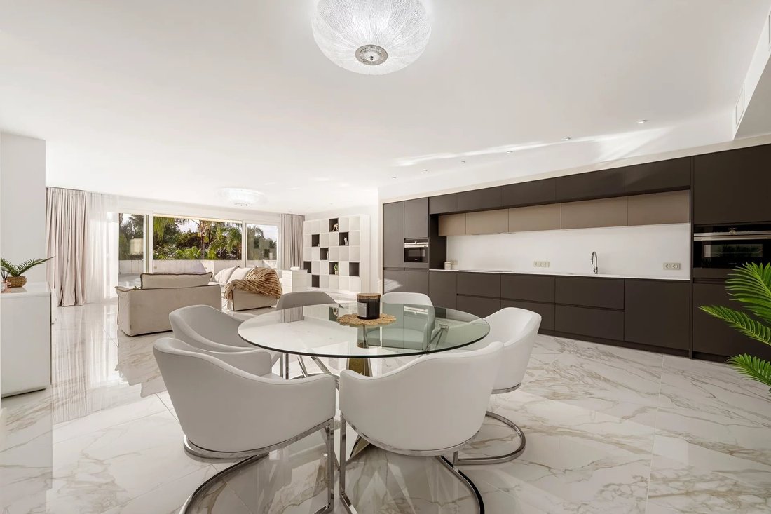 Apartment in Marbella, Andalusia, Spain 3 - 17039387