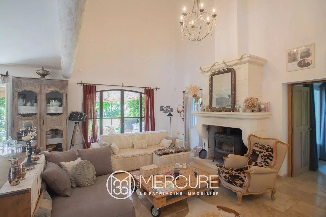 Country House in Ménerbes, Provence-Alpes-Côte d'Azur, France 4 - 16415390