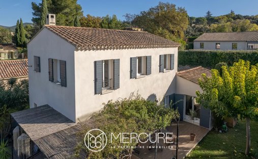 House in Lagnes, Provence-Alpes-Côte d'Azur, France 1