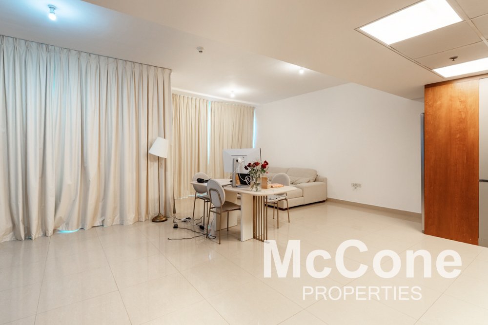 Apartment in DIFC / Dubai International Financial Centre, Dubai, United Arab Emirates 1 - 17039581