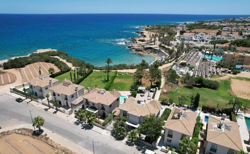 Villa in Paralimni, Famagusta, Cyprus 1