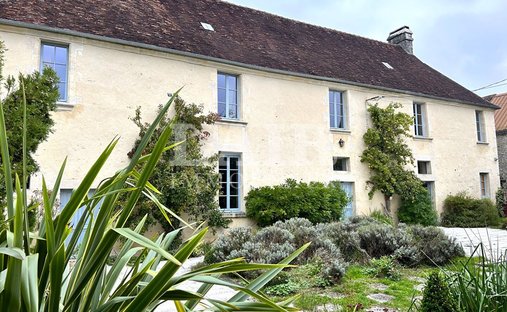 Sale Of Equestrian Estate Argentan, 180m² 7 Rooms 625,000€ Orne