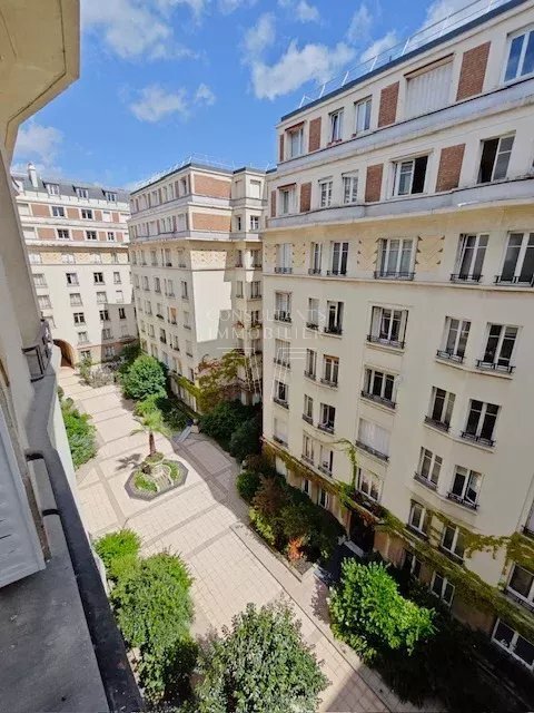 Apartment in Gros Caillou, Paris 7e Arrondissement, Paris 3 - 17039587