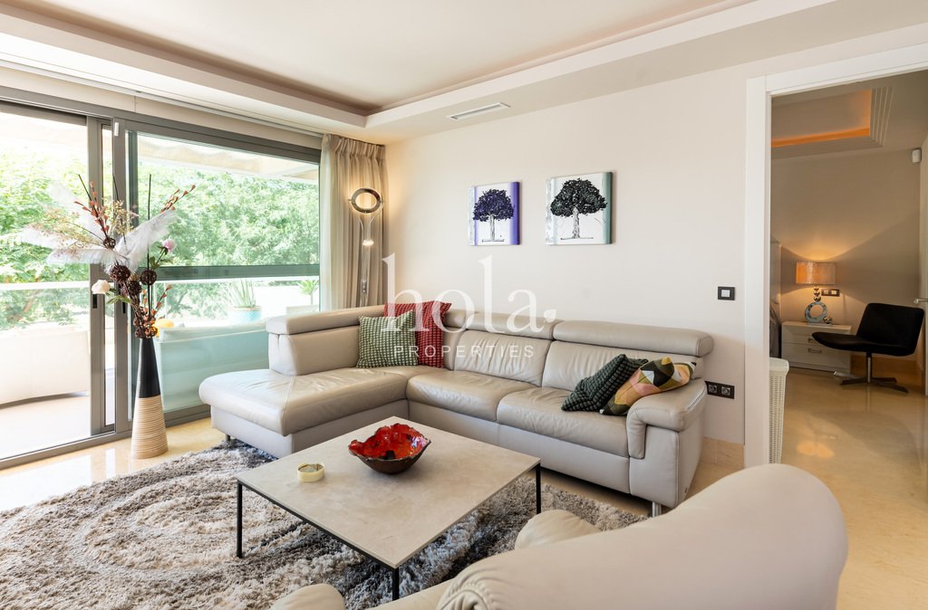 Apartment in Benahavis, Andalusia, Spain 3 - 17039004