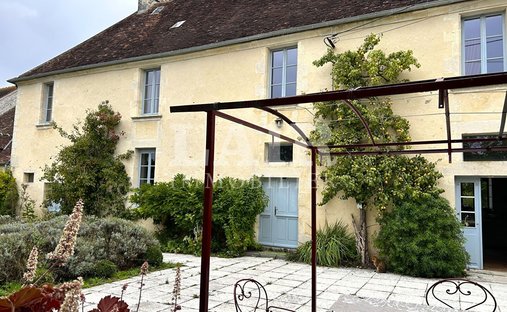 Sale Of Equestrian Estate Argentan, 180m² 7 Rooms 625,000€ Orne