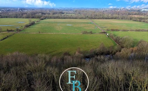 Terreno a Caen, Normandia, Francia 1
