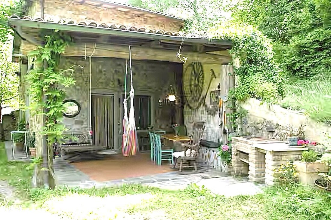 Estate in Camporgiano, Tuscany, Italy 2 - 17039189