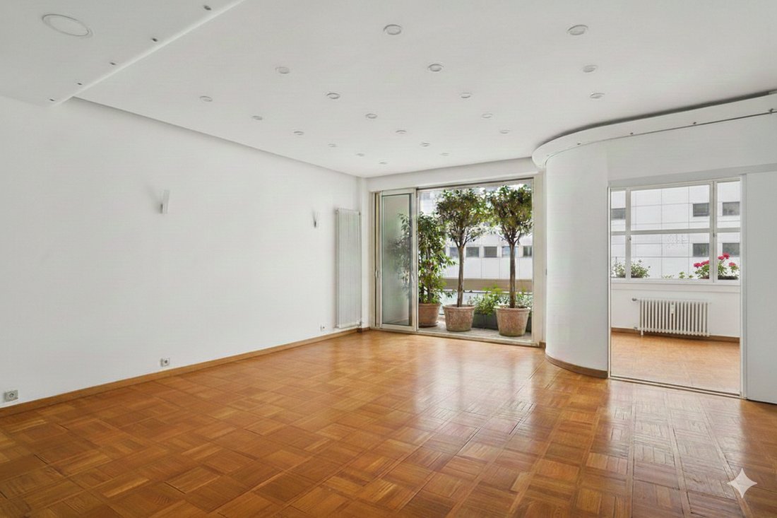 Apartment in Muette Sud, Paris 16e Arrondissement, Paris 2 - 16757646