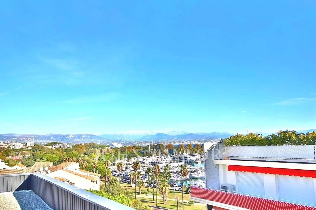 Apartment in Vieille Ville, Antibes, France 1 - 16937306
