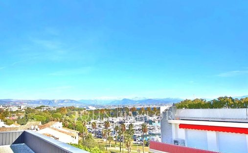 Apartment in Vieille Ville, Antibes, France 1