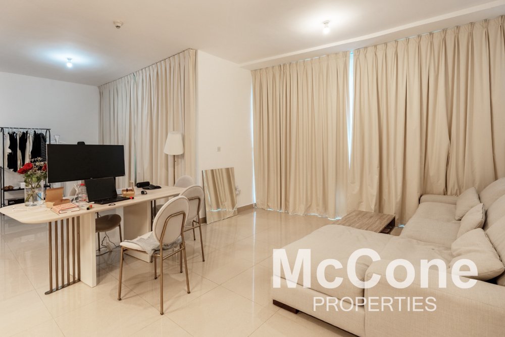 Apartment in DIFC / Dubai International Financial Centre, Dubai, United Arab Emirates 4 - 17039581