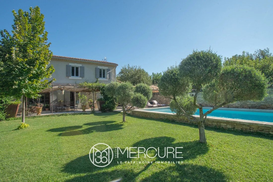 Country House in Ménerbes, Provence-Alpes-Côte d'Azur, France 1 - 16415390