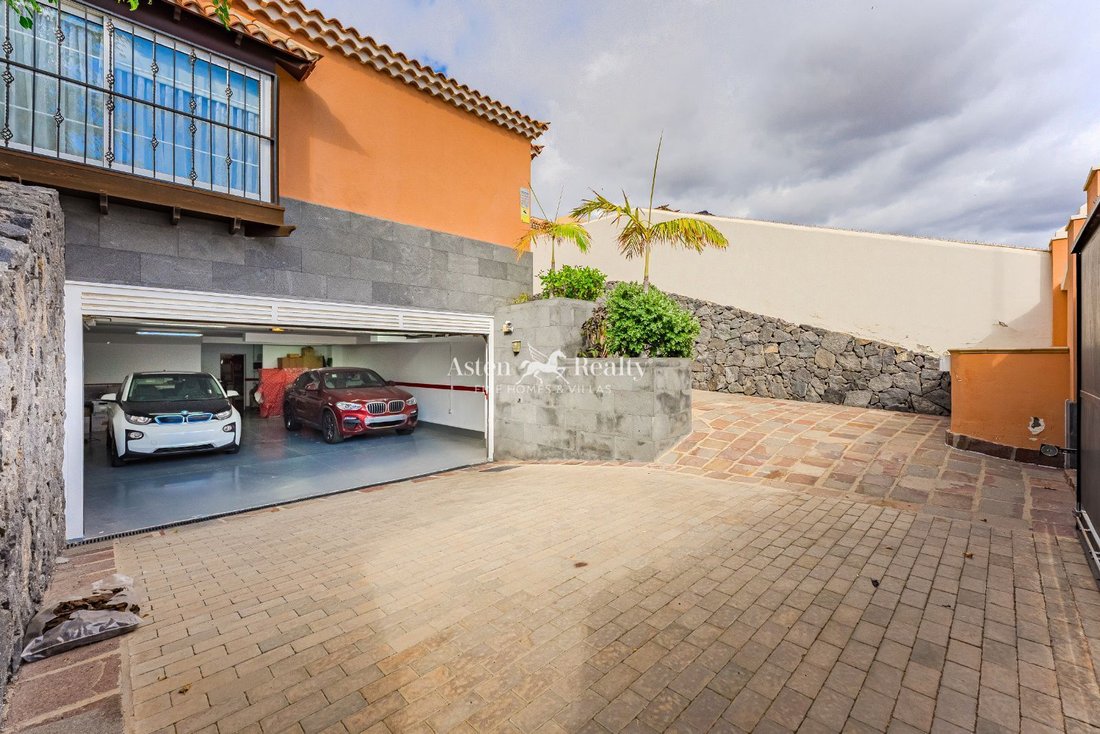 Villa in Costa Adeje, Adeje, Canary Islands 5 - 17039233