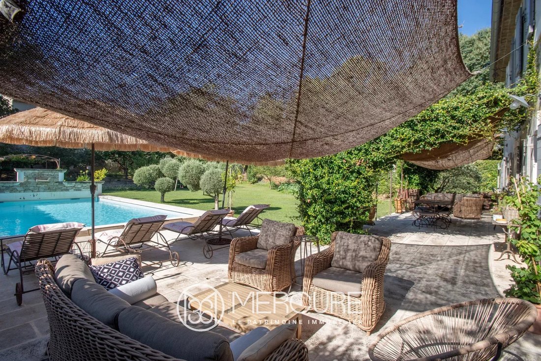 Country House in Ménerbes, Provence-Alpes-Côte d'Azur, France 3 - 16415390
