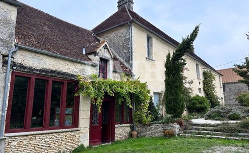 Sale Of Equestrian Estate Argentan, 180m² 7 Rooms 625,000€ Orne