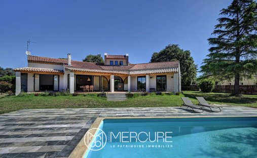 House in Uzès, Occitania, France 1