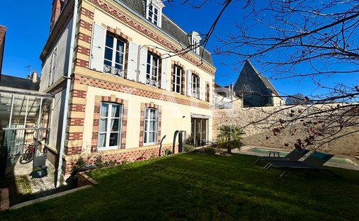 Sale Of Equestrian Estate Argentan, 180m² 7 Rooms 625,000€ Orne