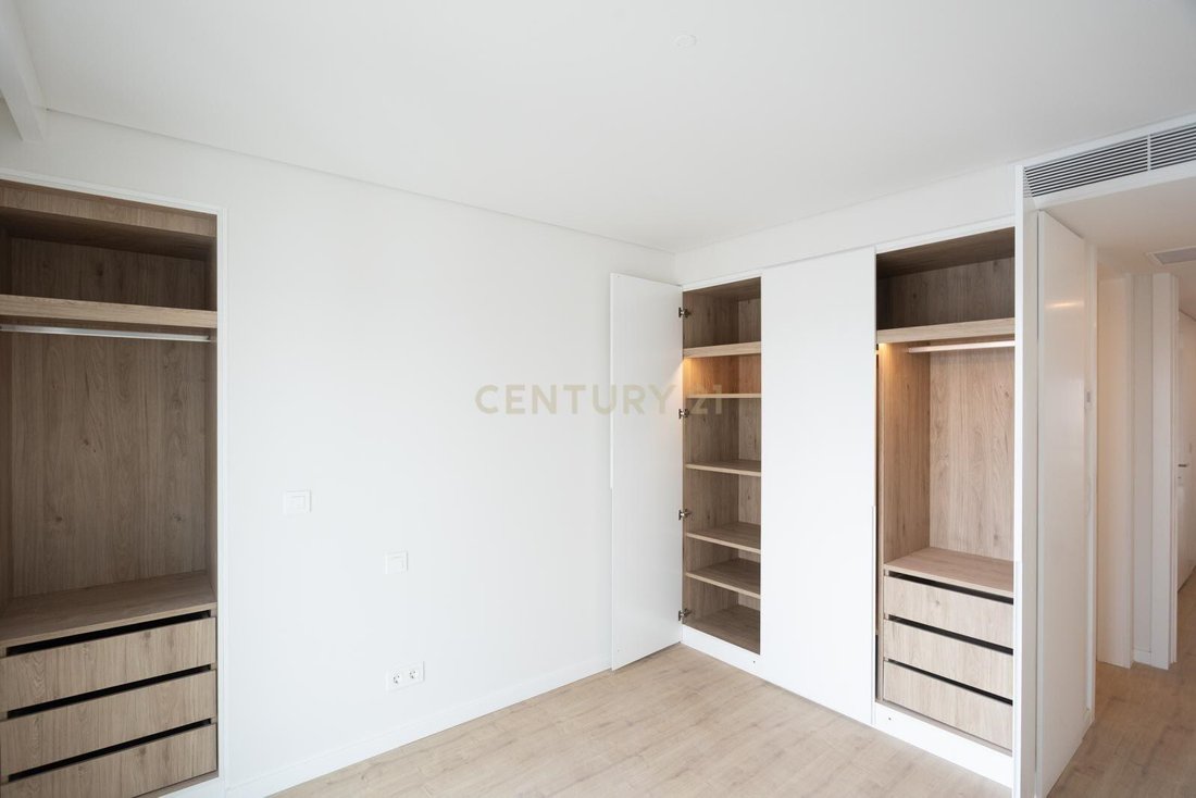 Apartment in Areeiro, Lisbon, Portugal 4 - 17023359