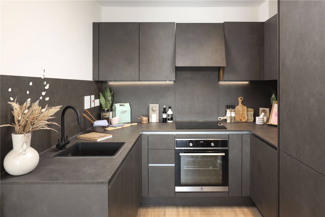 Apartment in New Malden, Royal Borough of Kingston upon Thames, England 2 - 15899129