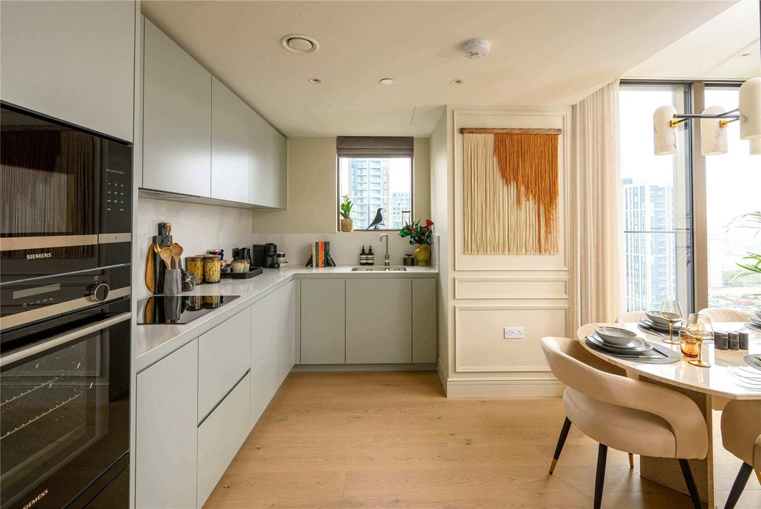 Apartment in Poplar, Tower Hamlets, England 4 - 15899307