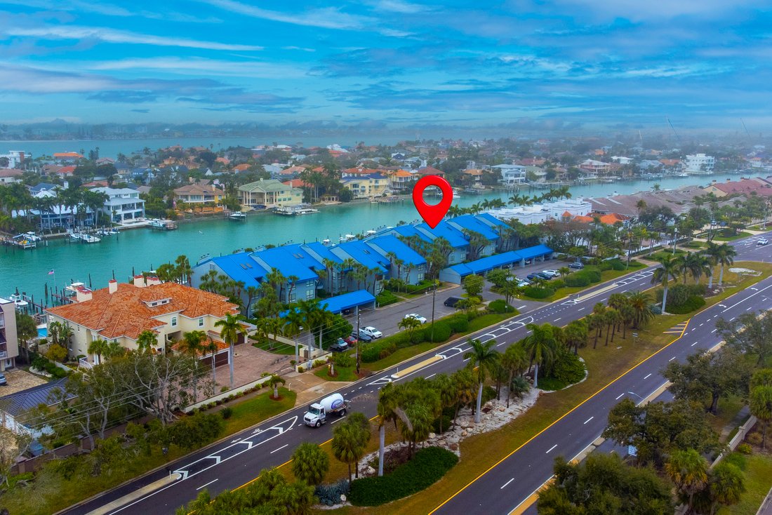 Condo in St. Petersburg, Florida, United States 2 - 17038688