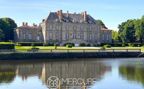 Castle in La Roche-sur-Yon, Pays de la Loire, France 1