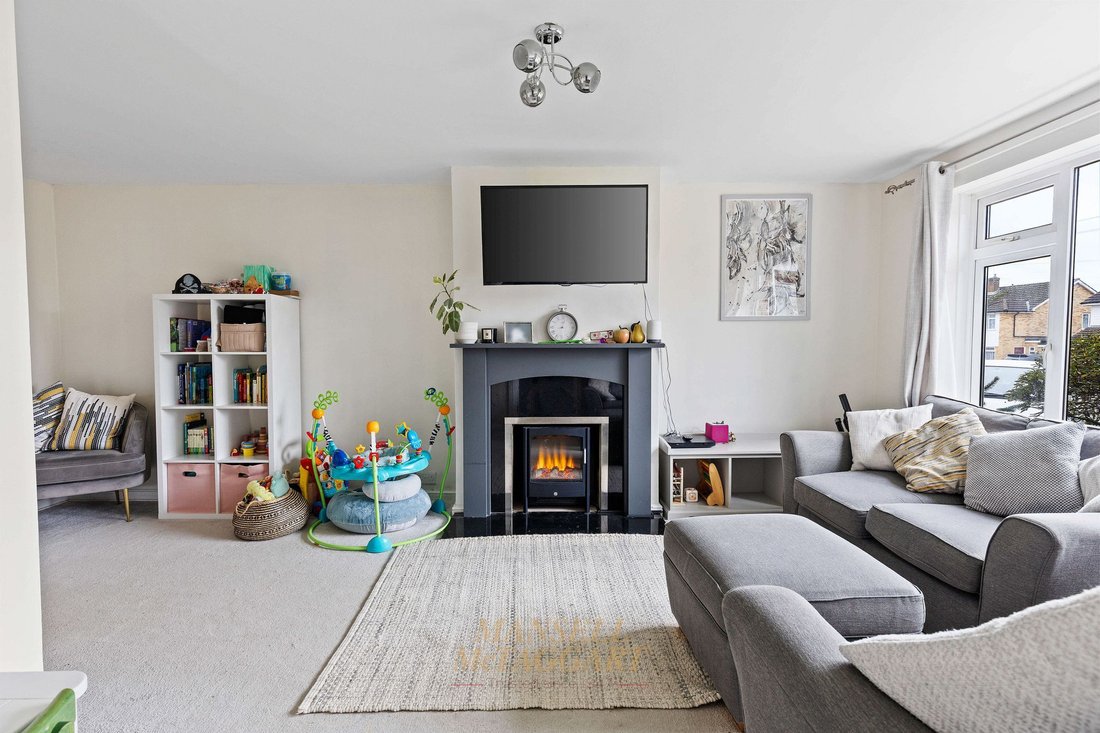 House in East Grinstead, England 2 - 17039857