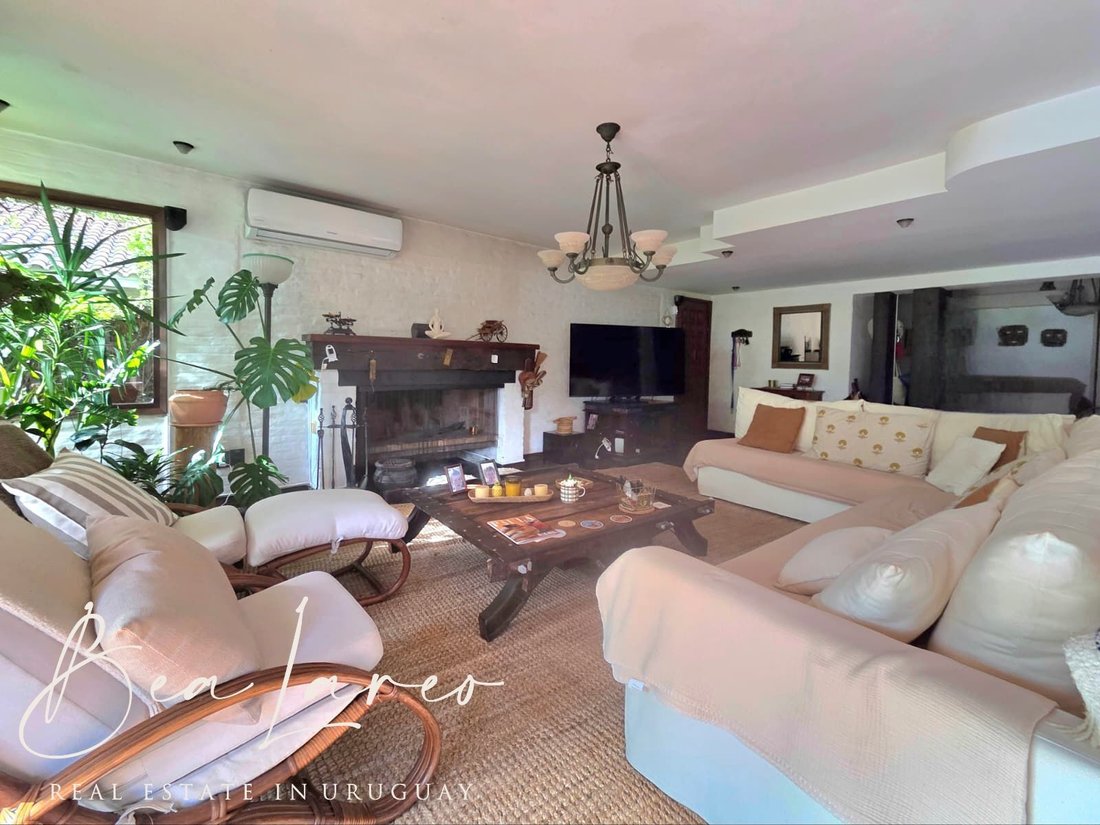House in Montevideo, Departamento de Montevideo, Uruguay 3 - 17042301
